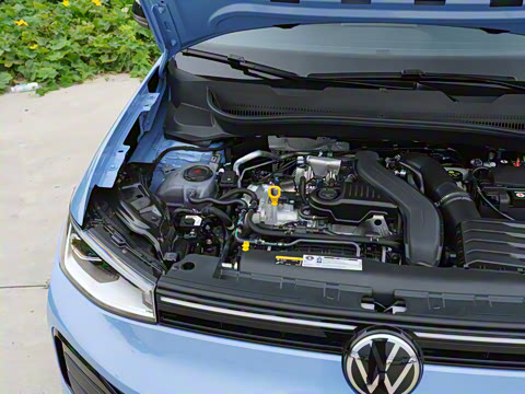 2025�� ���� 300TSI ������