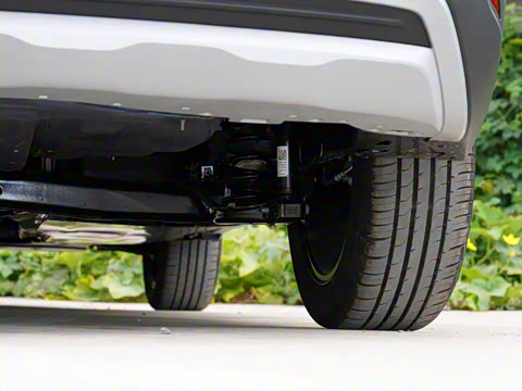 2025�� ���� 300TSI ������