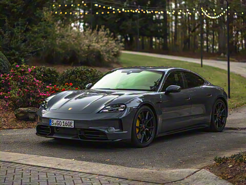 2025�� Taycan GTS