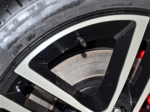 2025�� ����   Ultra ������