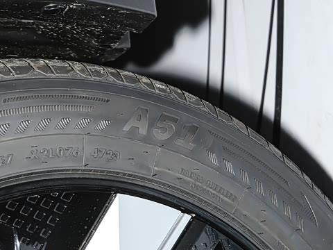 2023�� 110km iE��