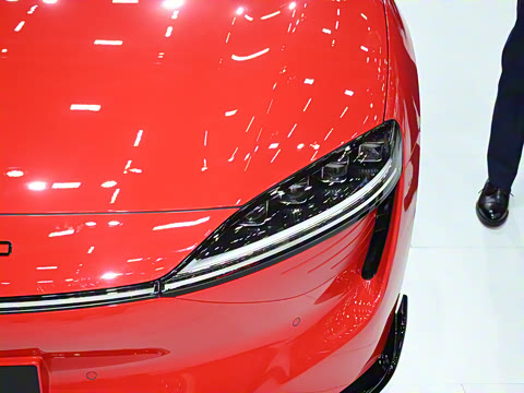 2025�� 785km Ultra