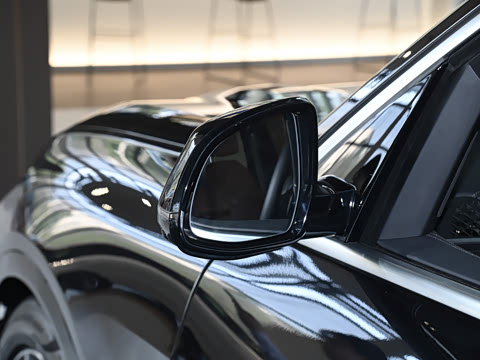 2023�� xDrive40i �����ͺ�����װ