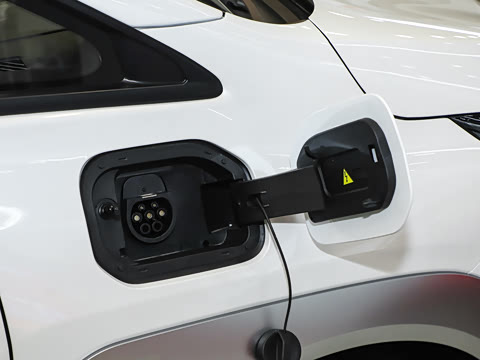 2023�� Plus 610 ������