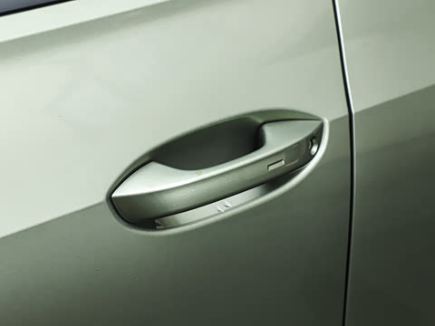 2025�� ̽��L 330TSI ������ӢCity��