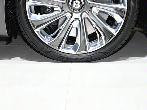 2024�� 4.0T V8 Mulliner