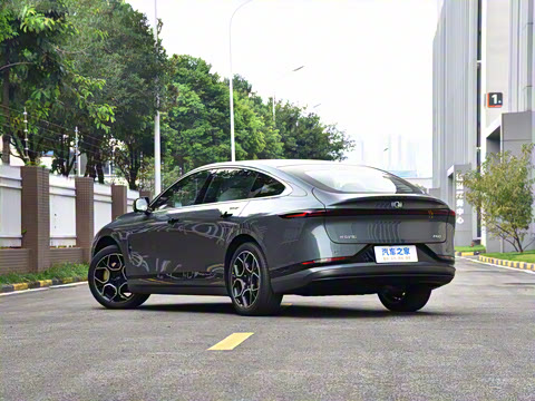 2025��  ���� ����� 710 Զ����