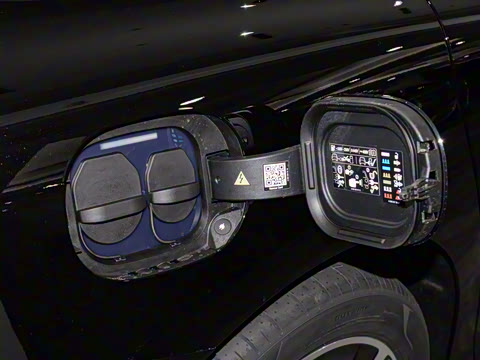 2025�� 500 4MATIC ������