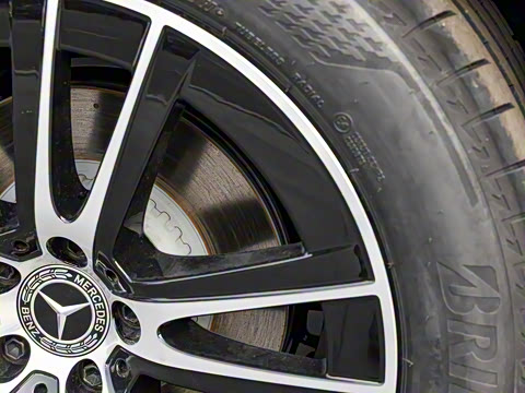 2025�� �Ŀ� GLC 260 L 4MATIC ������