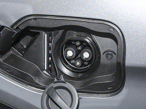 2025�� 688MAX 175kW