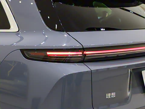 2025�� Ultra ���ܻ��°�