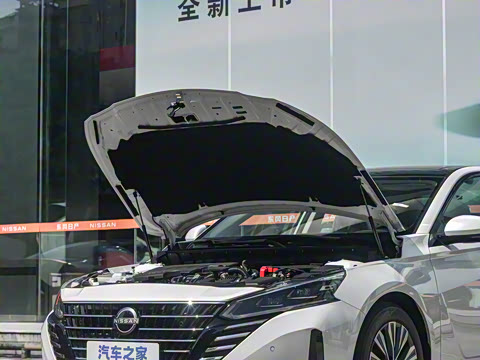 2022�� 2.0L XL-Upr ������