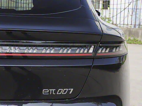 2025�� ���� 650ProѲ����