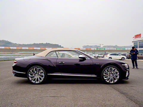 2025�� GT ����Mulliner��