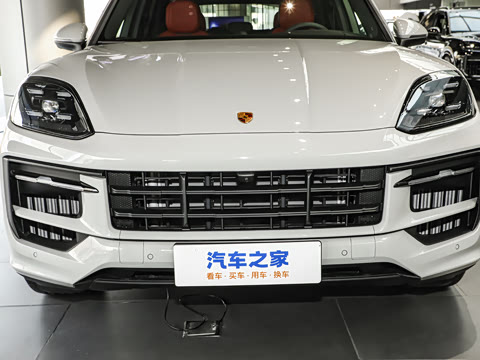 2025�� Cayenne S E-Hybrid 3.0T