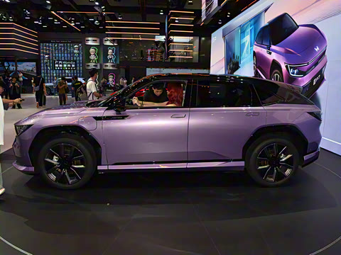 2025�� ����������Max