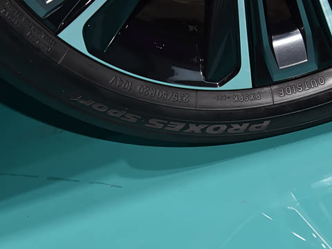 2025�� 560 ����Max��