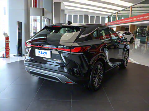 2023�� 350h ����������
