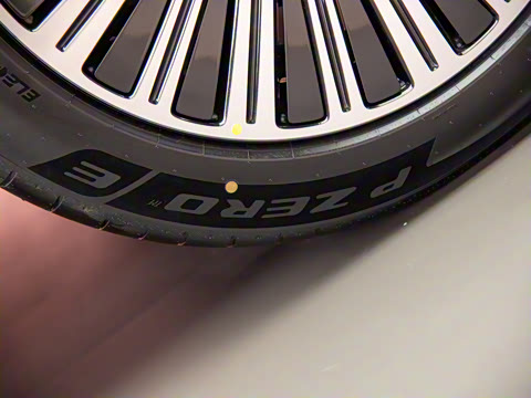 2025�� ���� Ultra�� 53.4kWh 6����