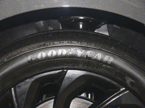 2025�� 2.0T ���л춯��