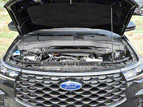 2024�� 2.3T EcoBoost ����ST-LINE 7��