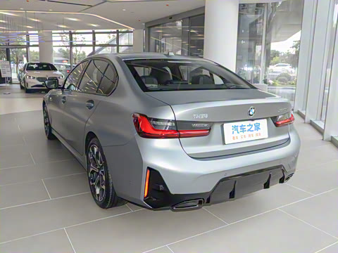 2025�� 330Li 50����������