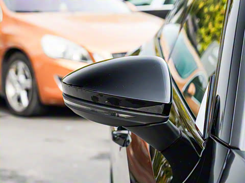 2025�� 55 TFSI quattro ������