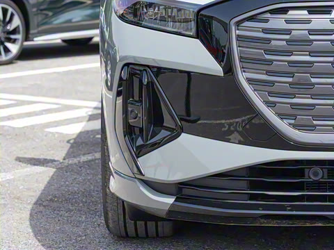 2024�� 50 e-tron quattro ������ҹ��