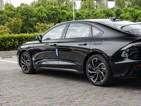 2025�� 2.0T ��ʿ�ر��