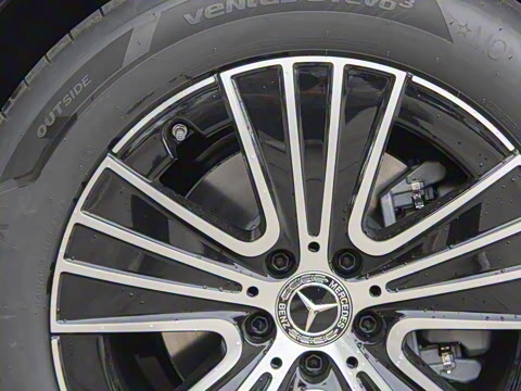 2025�� �Ŀ� E 260 L