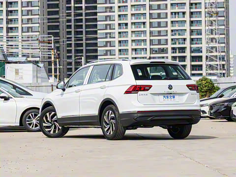 2025�� ���ڿ� 300TSI �Զ��������ڰ�