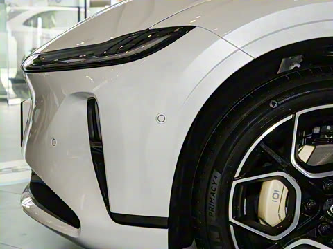 2025��  ���� ����� 710 Զ����