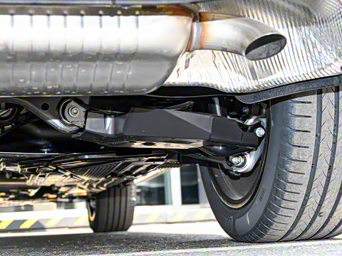 2025�� �Ŀ� GLC 300 L 4MATIC ������ 5��