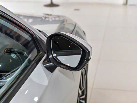 2025�� 2.0L e:HEV �춯Plus