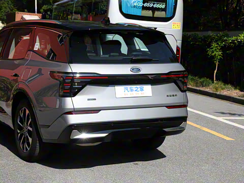 2025�� ���L 2.0T EcoBoost E�춯��������������