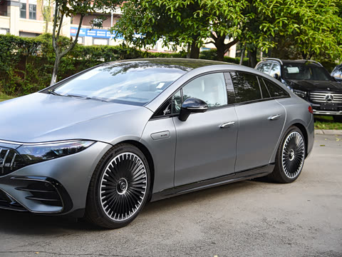 2023�� AMG EQS 53 4MATIC+