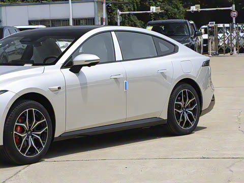 2025�� ���� 550Pro�캽��