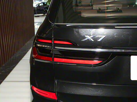 2024�� xDrive40i ������M�˶���װ