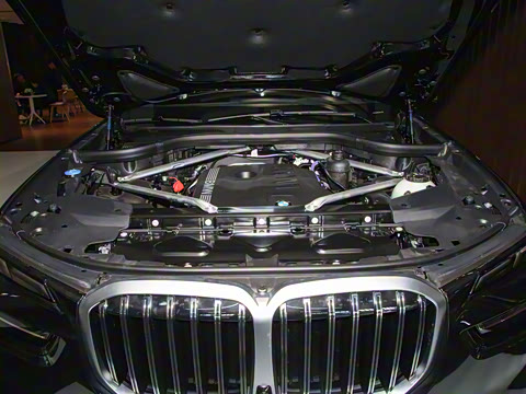 2024�� xDrive40i ������M�˶���װ