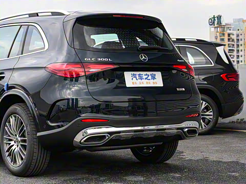 2025�� GLC 300 L 4MATIC ������ 5��