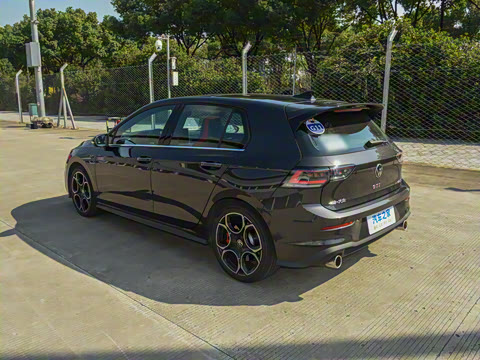 2025�� 380TSI DSG GTI