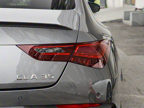 2025�� AMG CLA 35 4MATIC