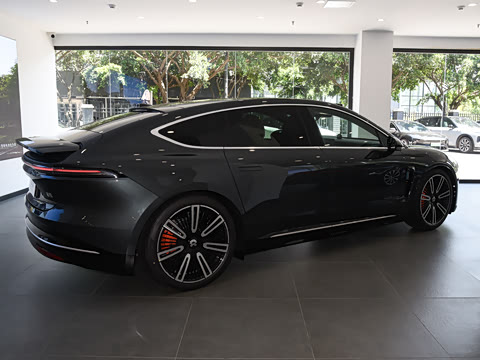 2025�� 102kWh ǩ����