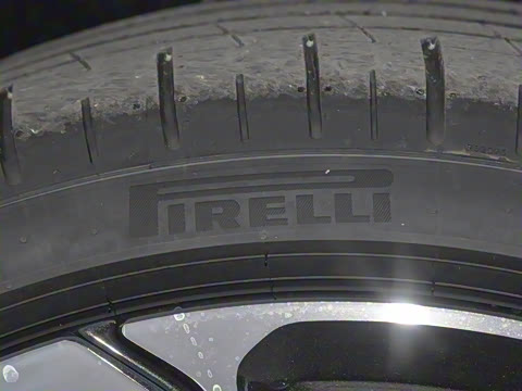 2025�� 200���������� 40 TFSI ����������