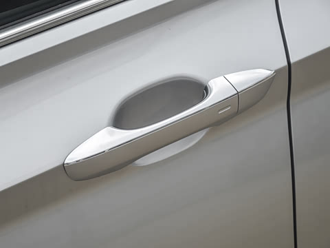 2025�� �Ŀ�� 300TSI DSG��Խ��