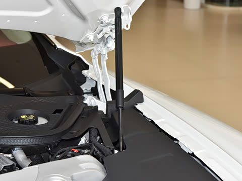 2026�� 4.0T V8 Mulliner