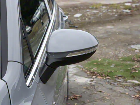 2025�� �Ŀ�� 300TSI R-Line