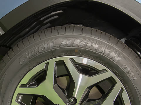 2024�� 2.0i AWD ������