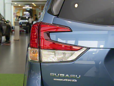 2024�� 2.0i AWD ������