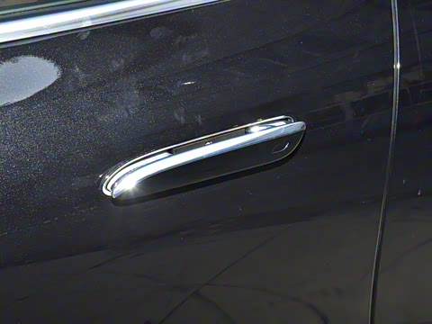 2025�� E 260 L �˶���